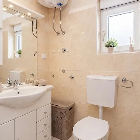 Apartment Ivana *